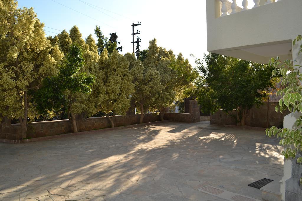 To Spiti Tis Eirinis Apartment Poros Town Luaran gambar