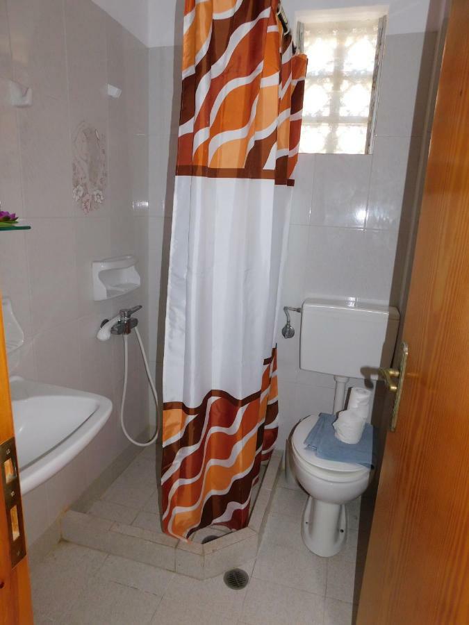 To Spiti Tis Eirinis Apartment Poros Town Luaran gambar