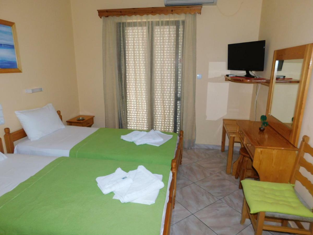 To Spiti Tis Eirinis Apartment Poros Town Luaran gambar
