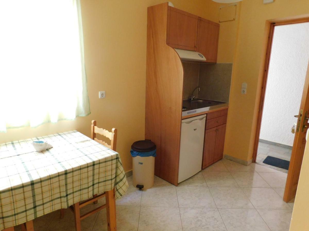 To Spiti Tis Eirinis Apartment Poros Town Luaran gambar